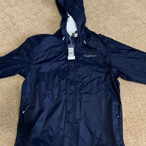 New vineyard vines blazer rain jacket with tags.